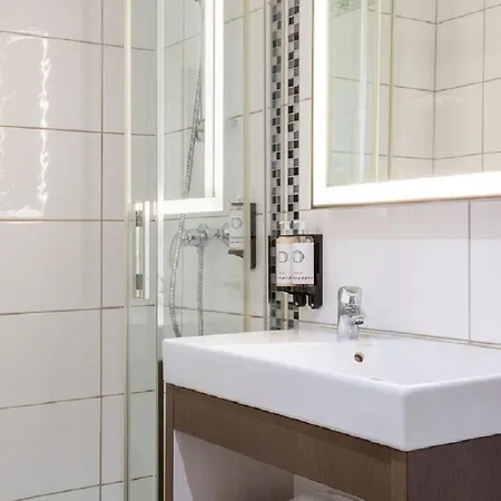 Western Centre Gare 4*